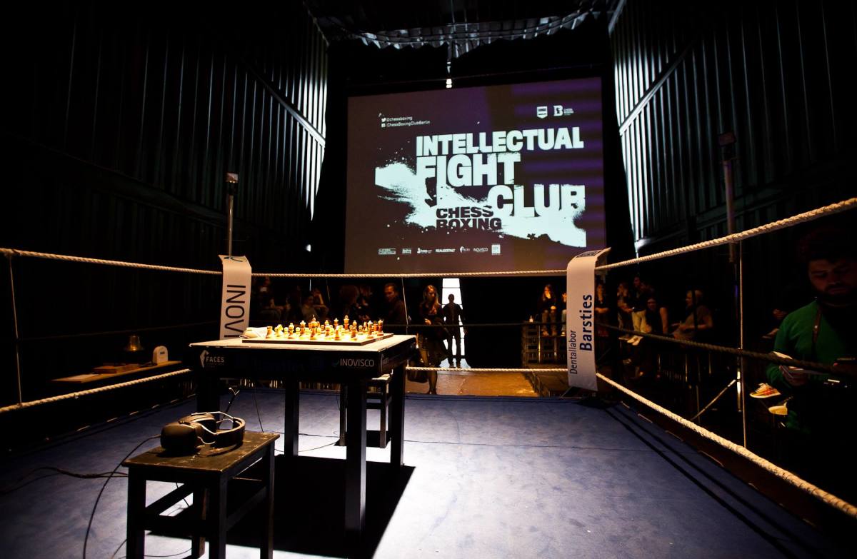 chess boxing  brainwash cafe